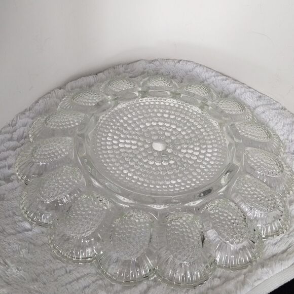Vtg. Indiana Glass Hobnail Egg Platter - Picture 3 of 5